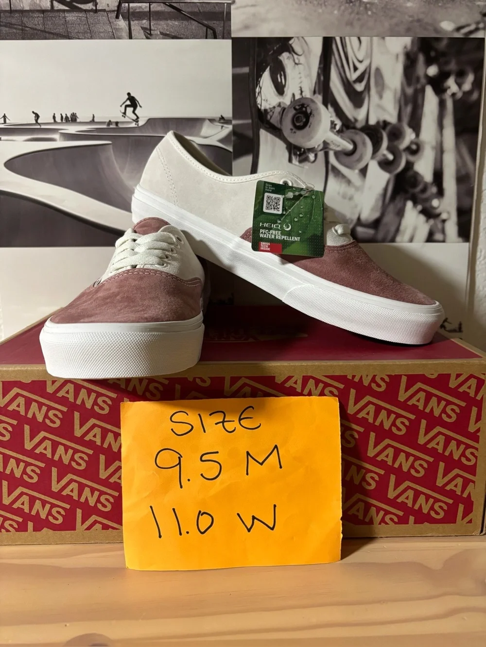 Vans Authentic Pig Suede sz 9.5 Men’s 11.0 Woman
